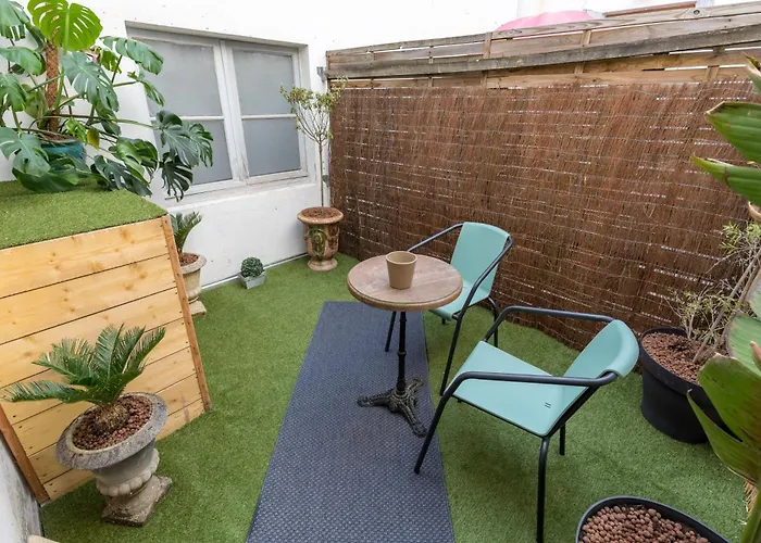 Les Deux Clefs - Acte 2 Apartment